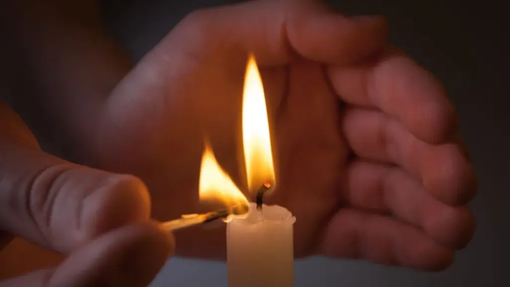 Aconchegante, mas também saudável? O que a luz de velas faz ao ar de casa