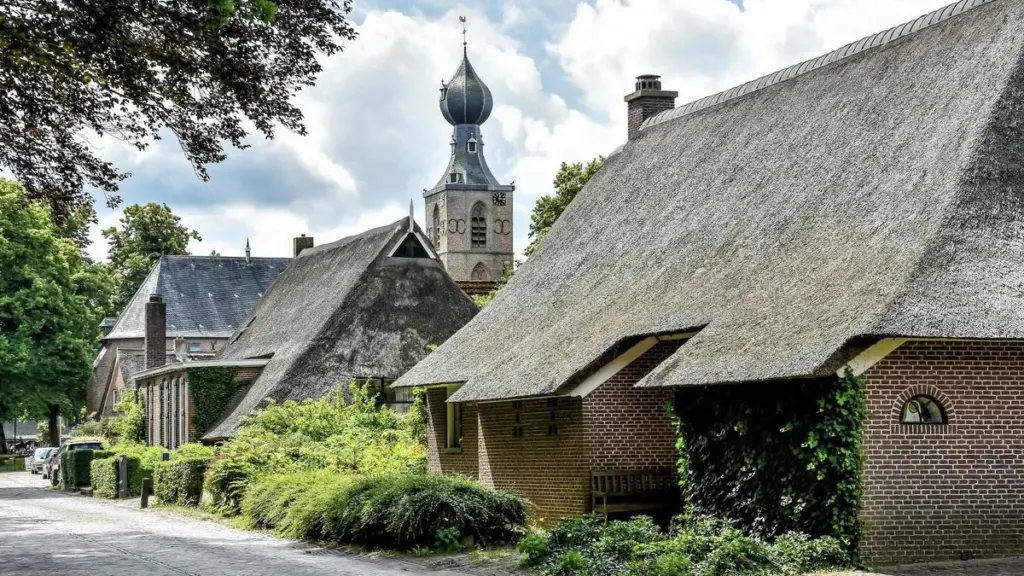 Nos passos de The Passion: descubra os cenários escondidos de Drenthe nesta nova rota de bicicleta